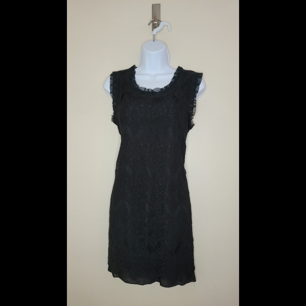 Deep Or Shallow crotchet/lace pattern dress